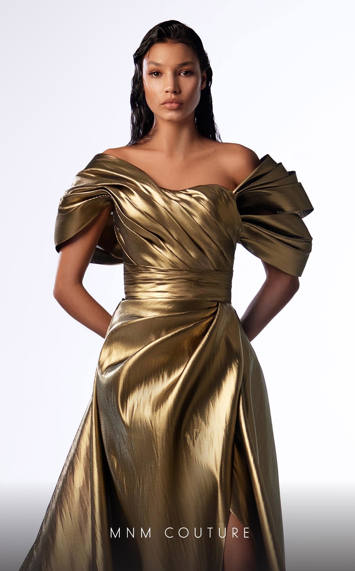 How to Style Metallic Dresses for Modern Evening Looks